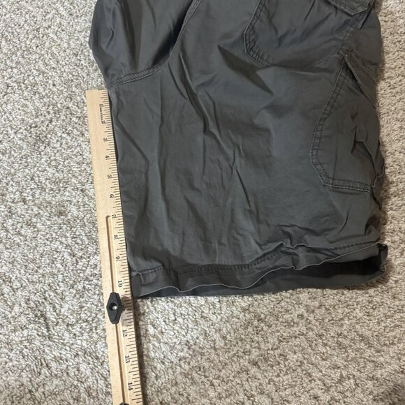 Unionbay Cargo Shorts Mens 40 Charcoal Gray Stretch Multi Pocket Utility Casual - Picture 8 of 9